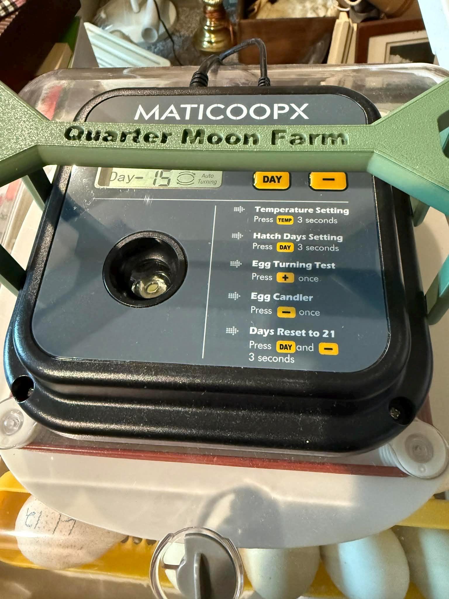 Maticoopx 30 Incubator Handle | 3D Printed